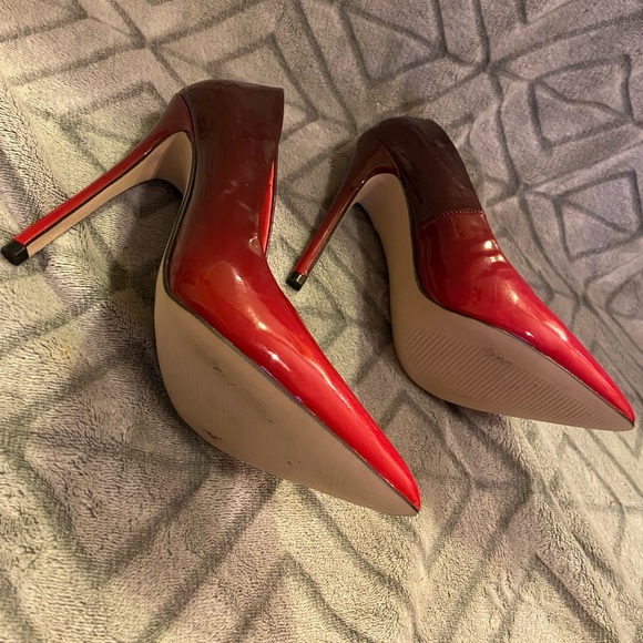 SHOEDAZZLE Red and Black Ombré high heel Size 6M - Picture 4 of 4